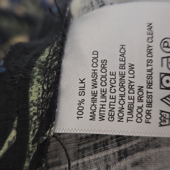 Tommy Bahama Tropical Short Sleeve Shirt - Picture 8 of 10